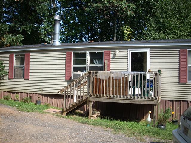 A picture of the property located at 103 DUNN COVE RD, CANDLER NC 28715.