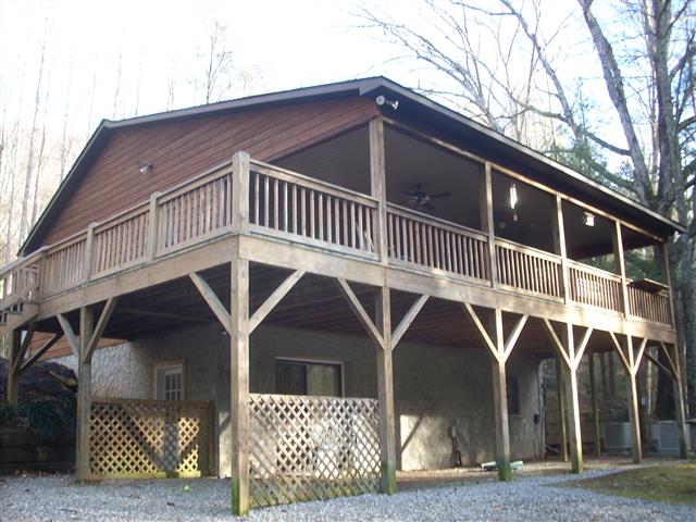A picture of the property located at 2059 PISGAH HWY, CANDLER NC 28715.