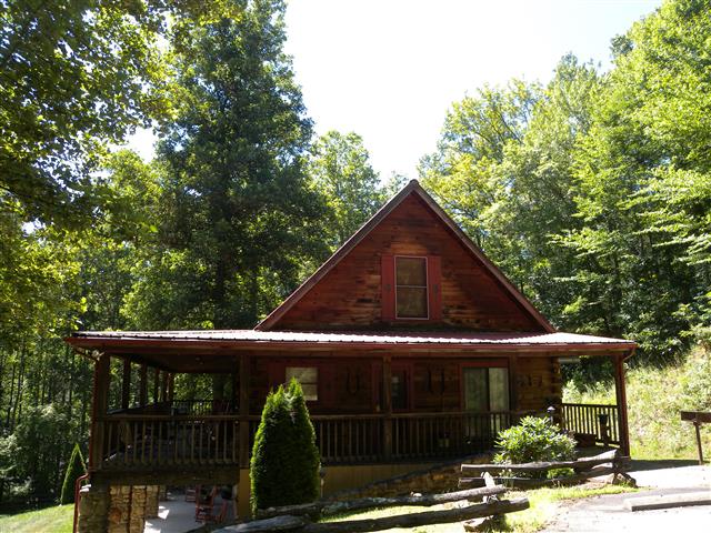 A picture of the property located at 31 MOUNTAIN SPRINGS LN, CANDLER NC 28715.