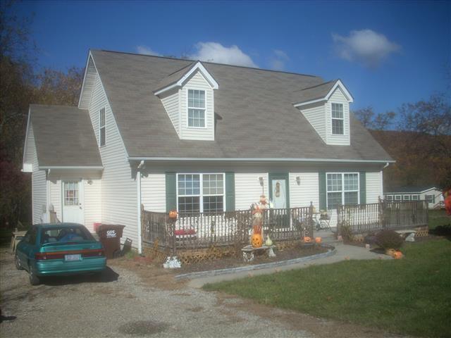 A picture of the property located at 9 LAVENDER LN, CANDLER NC 28715.