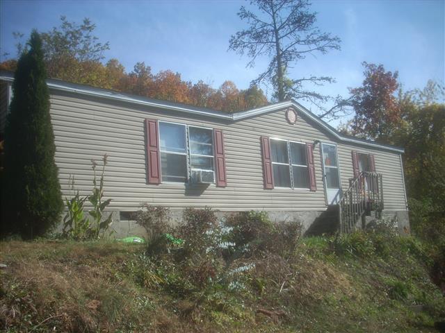 A picture of the property located at 22 HONEY LOCUST LN, CANDLER NC 28715.