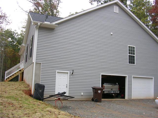 A picture of the property located at 10 WATERFIELD LN, CANDLER NC 28715.