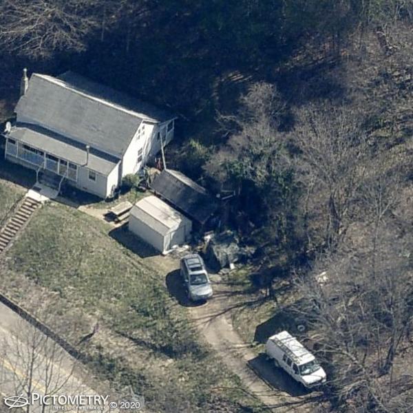 A picture of the property located at 135 MORGAN COVE RD, CANDLER NC 28715.
