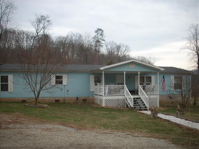 A picture of the property located at 8 GRASSY VIEW RD, CANDLER NC 28715.