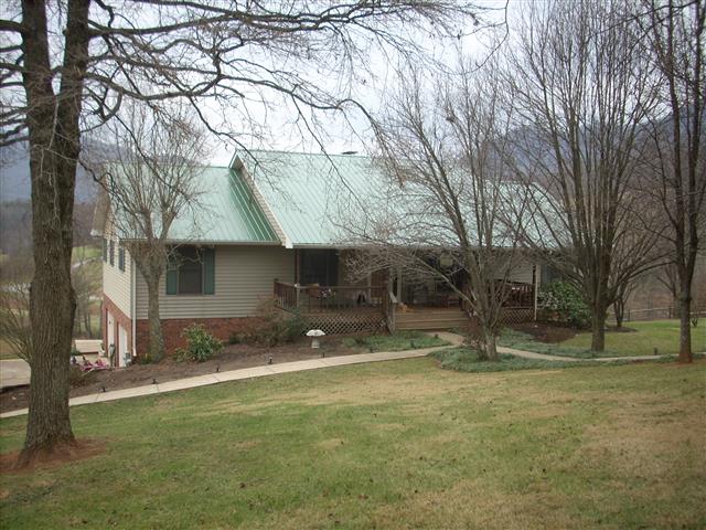 A picture of the property located at 58 GRASSY VIEW RD, CANDLER NC 28715.