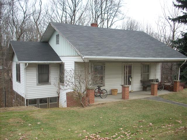 A picture of the property located at 95 GRASSY VIEW RD UNINCORPORATED.
