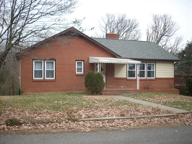 A picture of the property located at 105 GRASSY VIEW RD, CANDLER NC 28715.