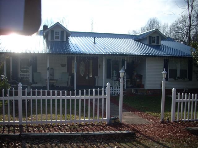 A picture of the property located at 55 JASON CASE DR, CANDLER NC 28715.