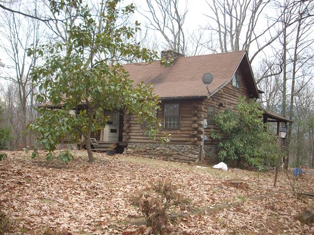A picture of the property located at 76 GRASSY VIEW RD, CANDLER NC 28715.