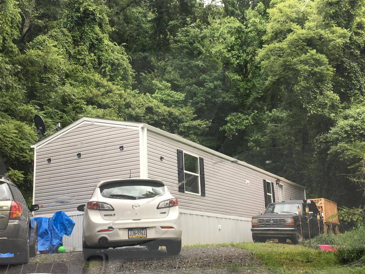 A picture of the property located at 6 OLD TOTE RD, LEICESTER NC 28748.