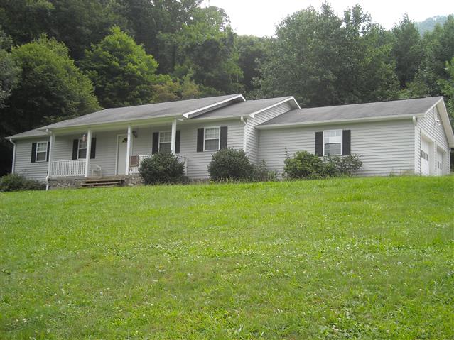 A picture of the property located at 16 MILL POND LN, LEICESTER NC 28748.
