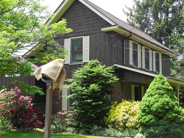 A picture of the property located at 120 ISRAEL RD, CANDLER NC 28715.