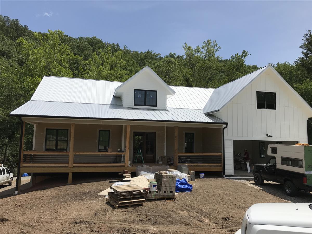 A picture of the property located at 128 ISRAEL RD, CANDLER NC 28715.