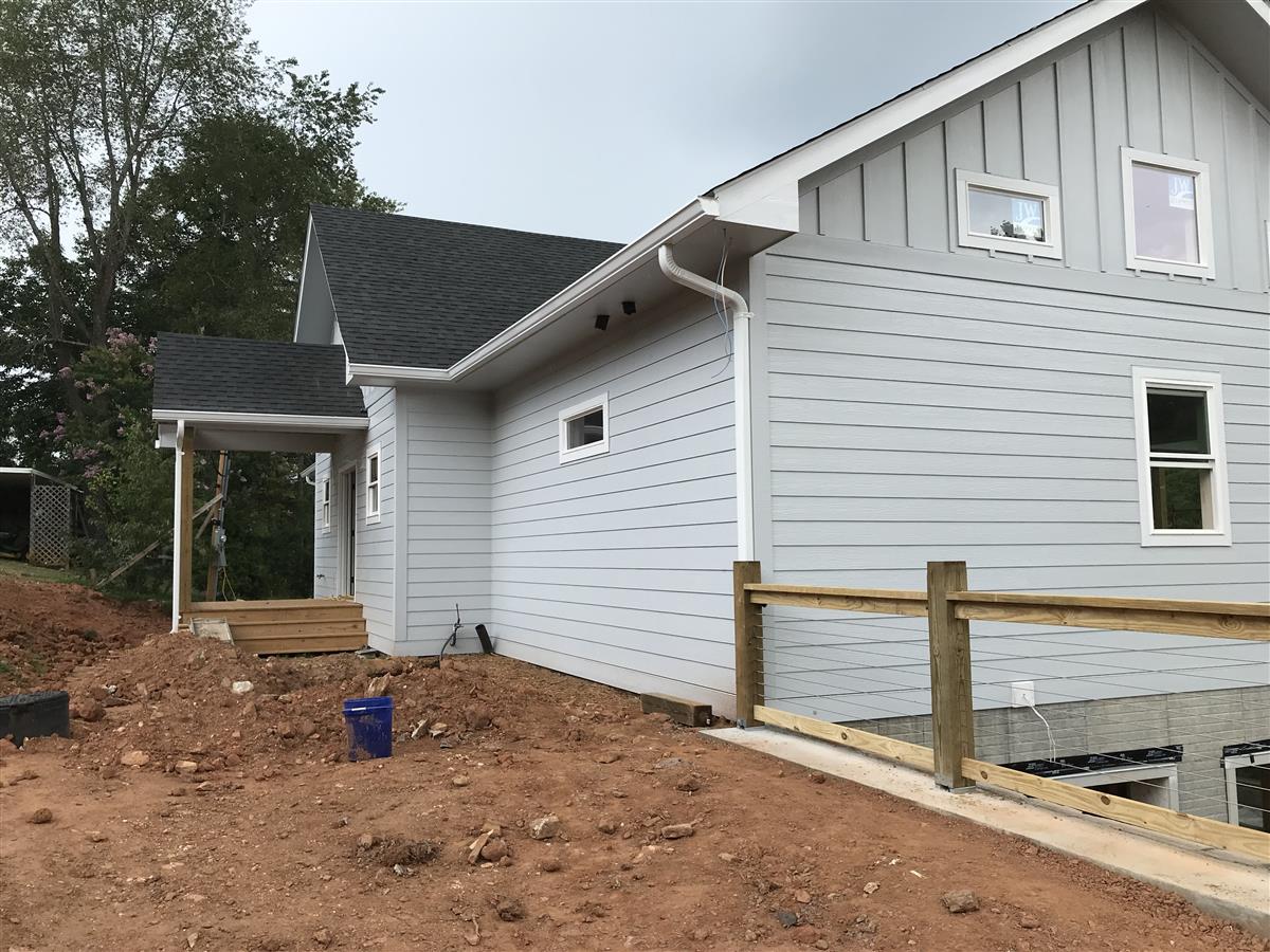 A picture of the property located at 123 ISRAEL RD, CANDLER NC 28715.