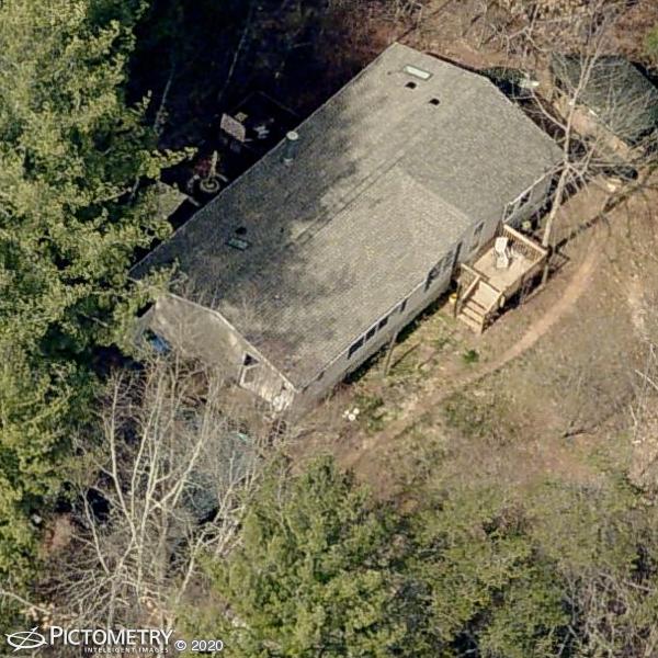 A picture of the property located at 28 ELANA CHASE DR, CANDLER NC 28715.