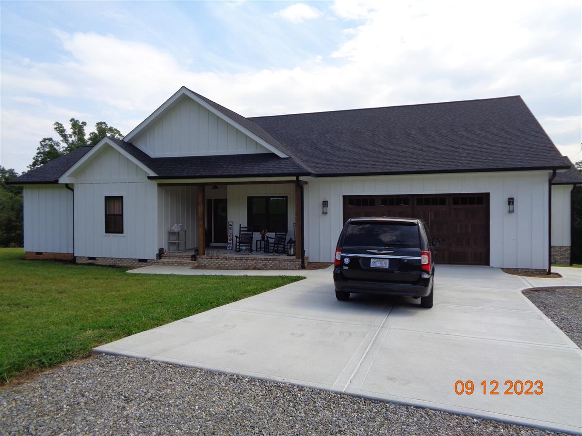 A picture of the property located at 14 C K LN, CANDLER NC 28715.
