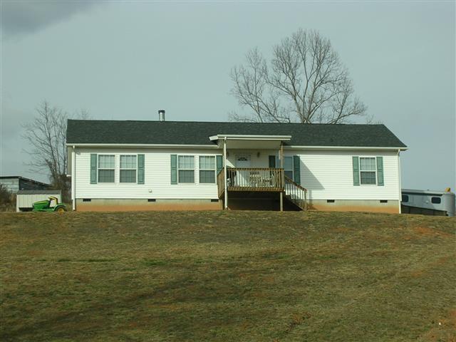 A picture of the property located at 19 MOUNTAIN PASTURE LN, CANDLER NC 28715.