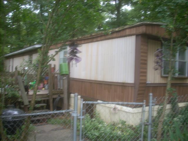 A picture of the property located at 14 SESAME CIR, CANDLER NC 28715.