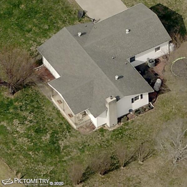 A picture of the property located at 6 DEER CROSSING LN, CANDLER NC 28715.