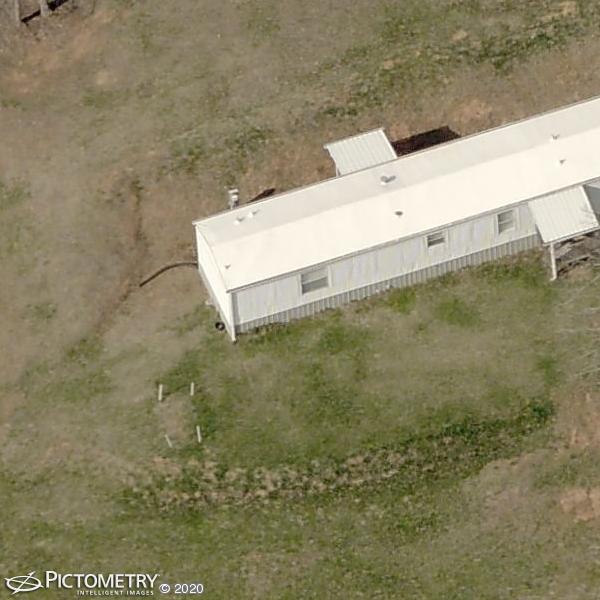 A picture of the property located at 20 LONE OAK LN, CANDLER NC 28715.