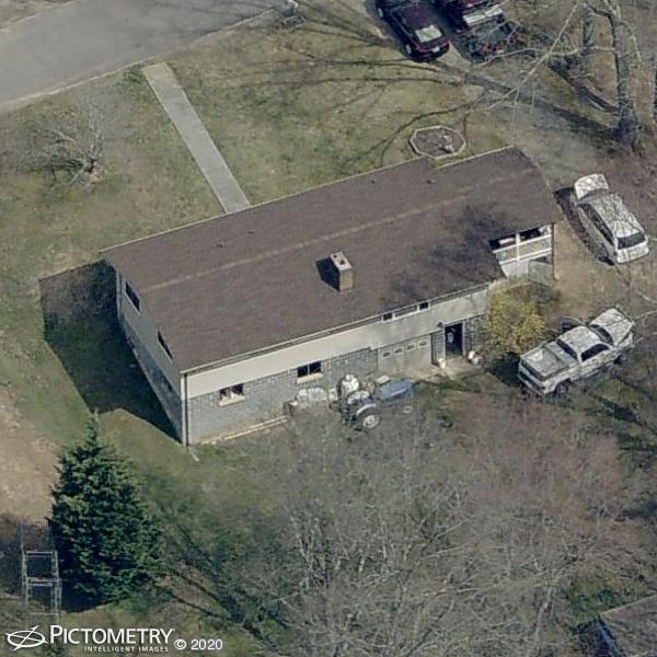 A picture of the property located at 11 FRIENDSHIP LN, CANDLER NC 28715.