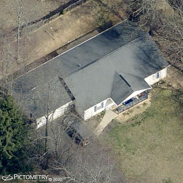 A picture of the property located at 28 FRIENDSHIP LN, CANDLER NC 28715.