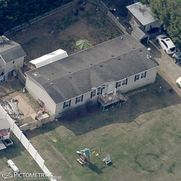 A picture of the property located at 15 JONQUIL LN, CANDLER NC 28715.