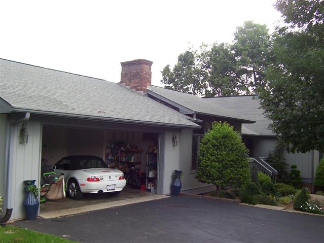 A picture of the property located at 1 MORGAN BRANCH EST, CANDLER NC 28715.