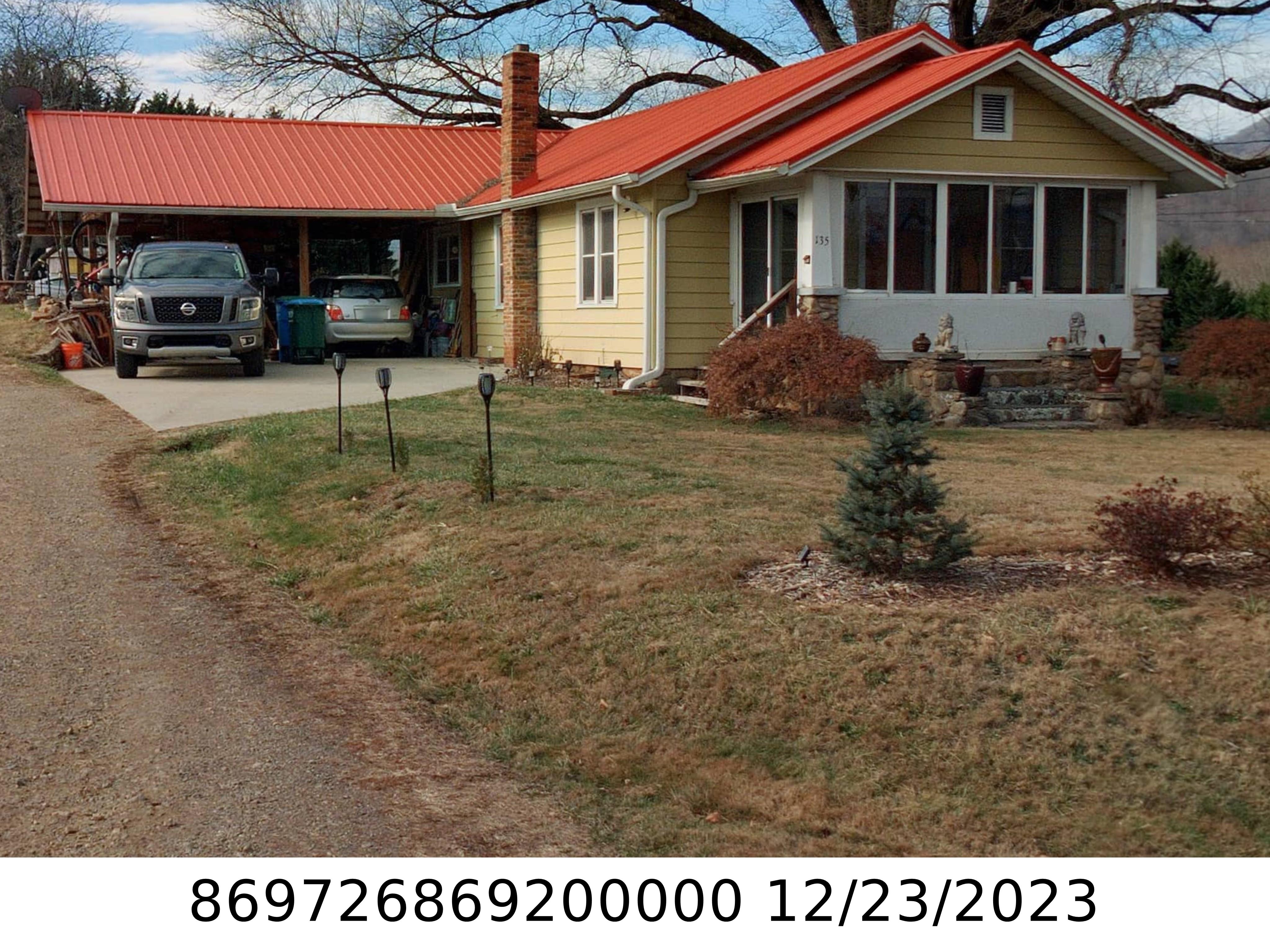 A picture of the property located at 135 RAINBOW LN, CANDLER NC 28715.