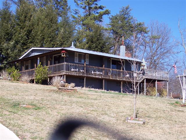 A picture of the property located at 36 CHICKALEE LN, CANDLER NC 28715.