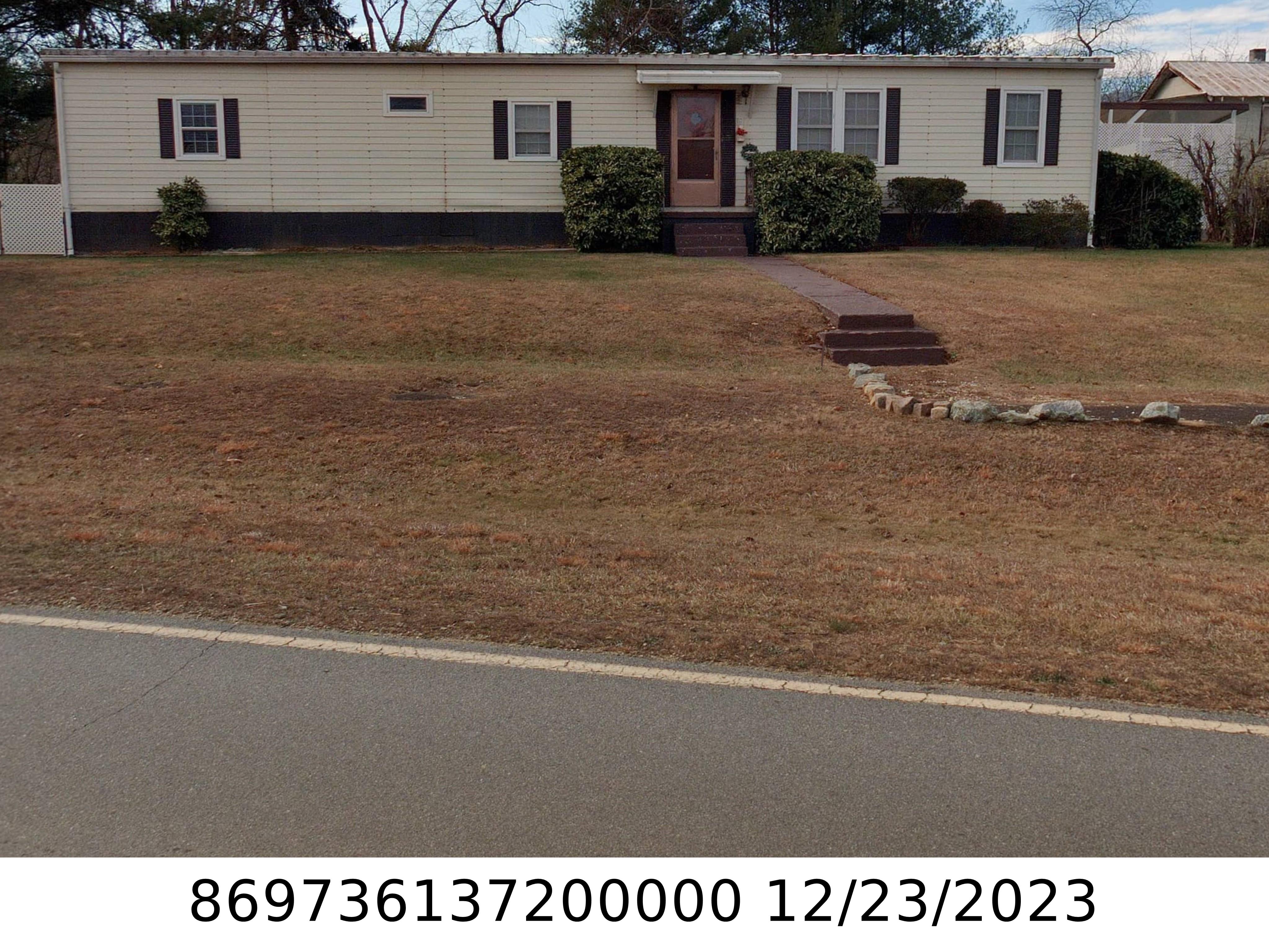 A picture of the property located at 101 RAINBOW LN, CANDLER NC 28715.