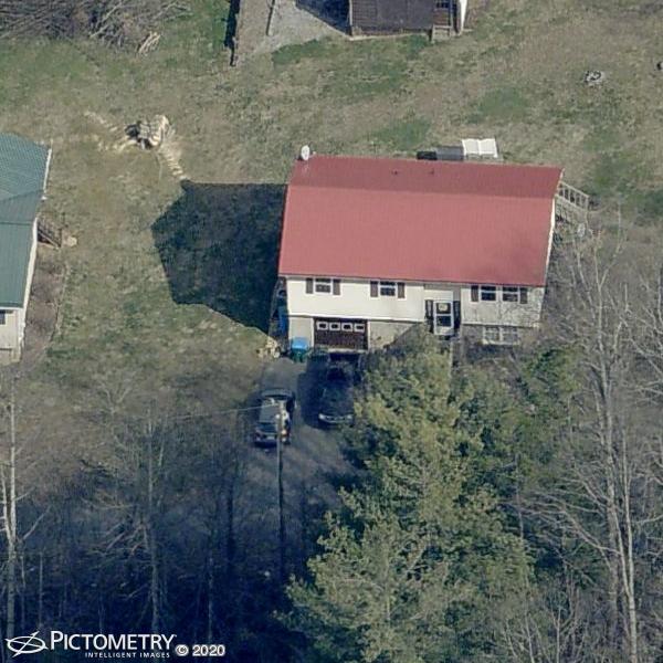 A picture of the property located at 14 CHINABERRY LN, CANDLER NC 28715.