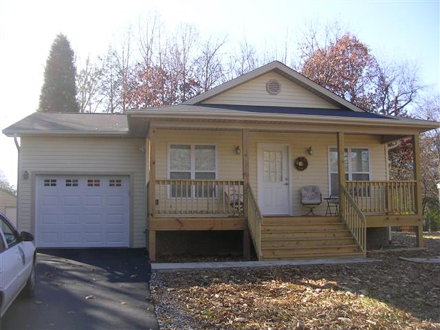 A picture of the property located at 5 WINTERBERRY LN UNINCORPORATED.
