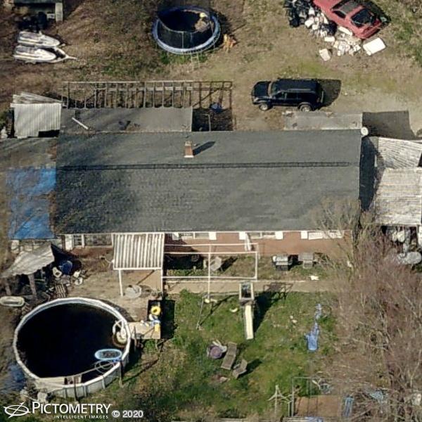 A picture of the property located at 14 LITTLE HORSE LN, CANDLER NC 28715.