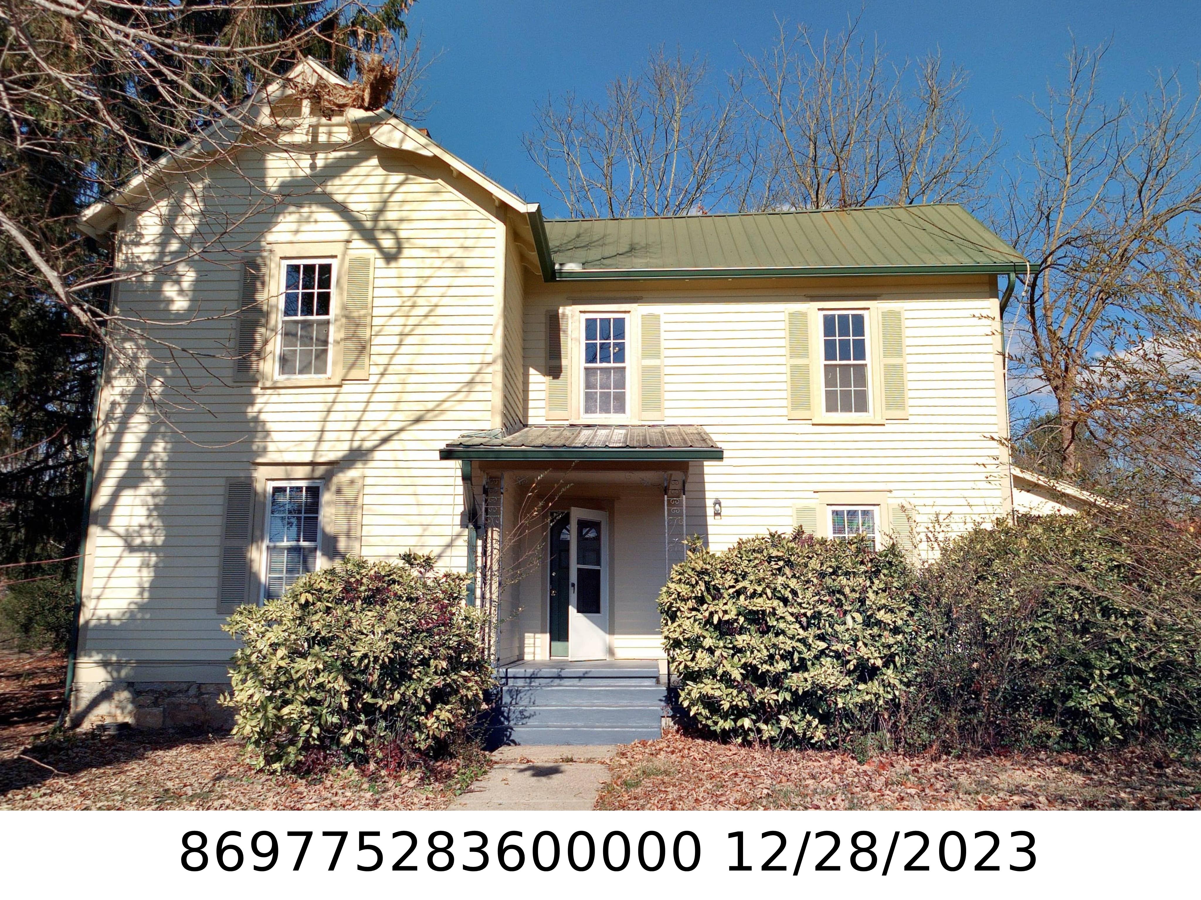 A picture of the property located at 250 JUSTICE RIDGE RD, CANDLER NC 28715.