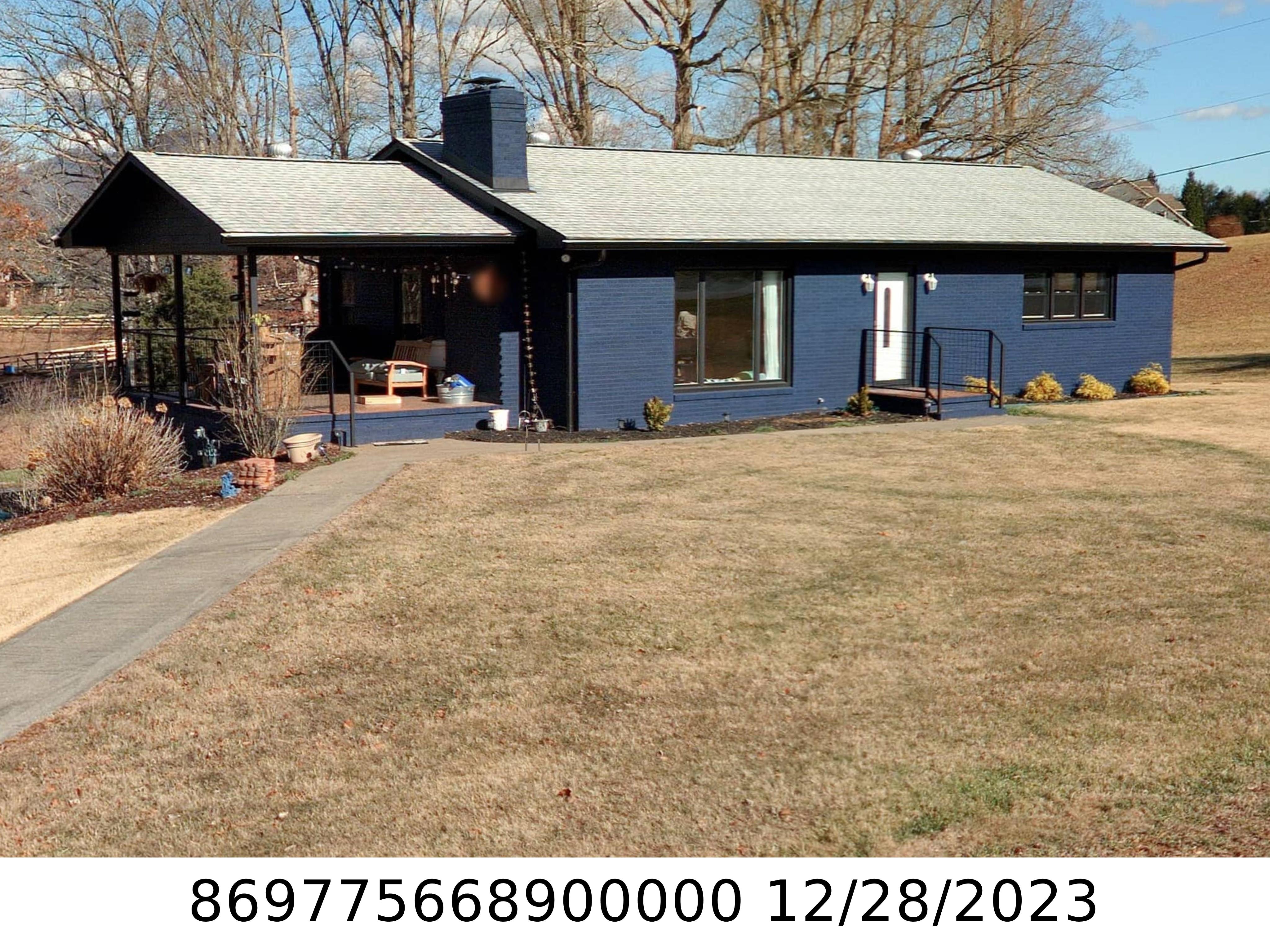 A picture of the property located at 230 JUSTICE RIDGE RD, CANDLER NC 28715.