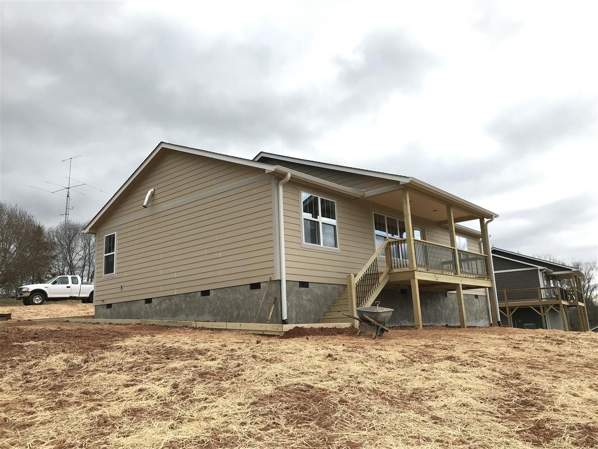 A picture of the property located at 107 DAPPLE RD, CANDLER NC 28715.