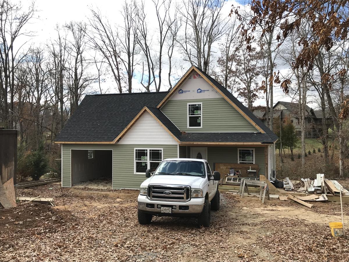 A picture of the property located at 11 BRENDA DR, CANDLER NC 28715.