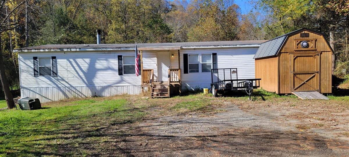 A picture of the property located at 61 WILD ROSE LN, CANDLER NC 28715.