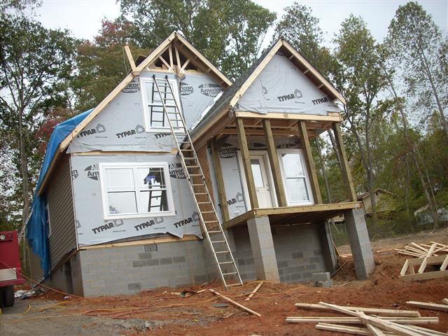 A picture of the property located at 25 EASTWIND LN, CANDLER NC 28715.