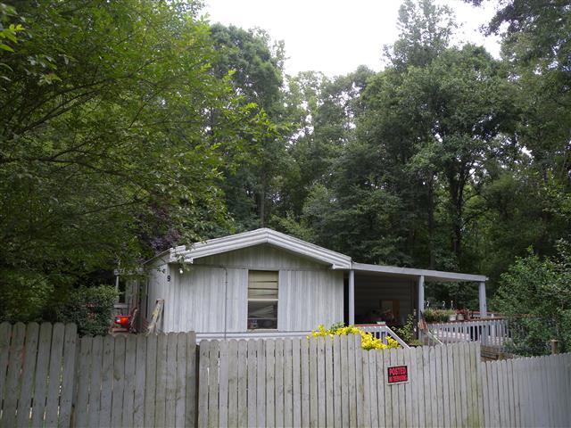 A picture of the property located at 25 WILD ROSE LN, CANDLER NC 28715.