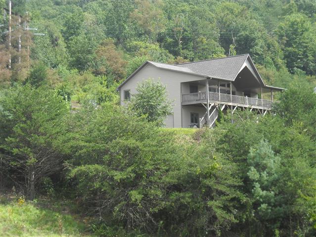 A picture of the property located at 55 MIRANDA KNL, LEICESTER NC 28748.
