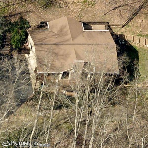 A picture of the property located at 55 HIDDEN MOUNTAIN CV, CANDLER NC 28715.