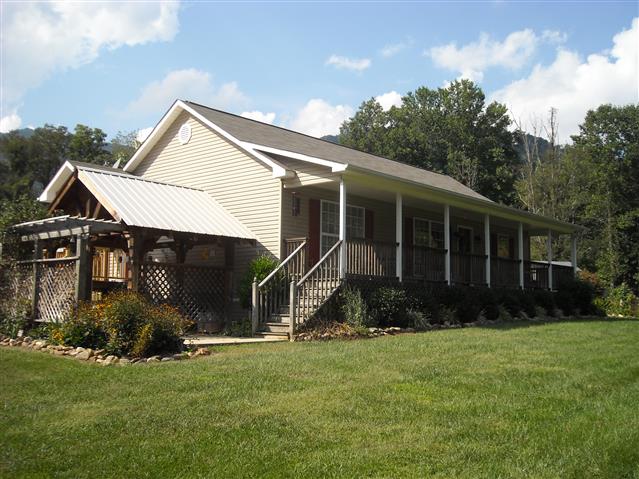 A picture of the property located at 145 ROBINSON COVE RD, LEICESTER NC 28748.