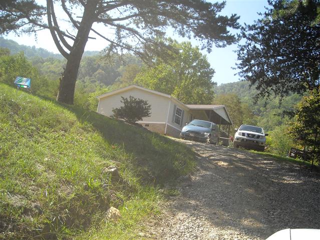 A picture of the property located at 2 RECTORS KNL, LEICESTER NC 28748.