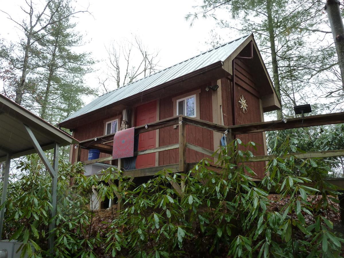 A picture of the property located at 55 CLEARWATER CREEK RD, LEICESTER NC 28748.