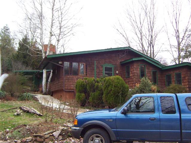 A picture of the property located at 250 POTATO BRANCH RD, LEICESTER NC 28748.