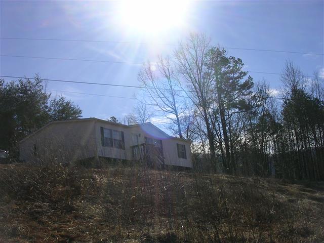 A picture of the property located at 28 FOGGY MOUNTAIN LN, LEICESTER NC 28748.