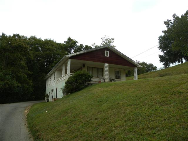 A picture of the property located at 41 WHIPPOORWILL LN, LEICESTER NC 28748.