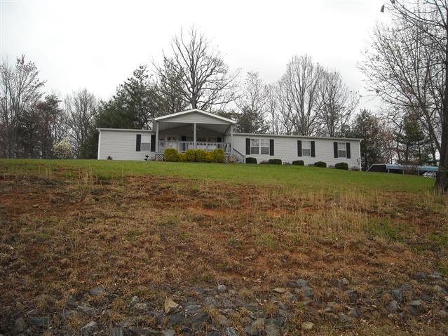 A picture of the property located at 6 LITTLE AUSTIN LN, LEICESTER NC 28748.
